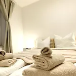 Modern & Spacious In Supreme Location