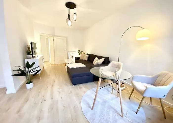 Modern & Spacious In Supreme Location